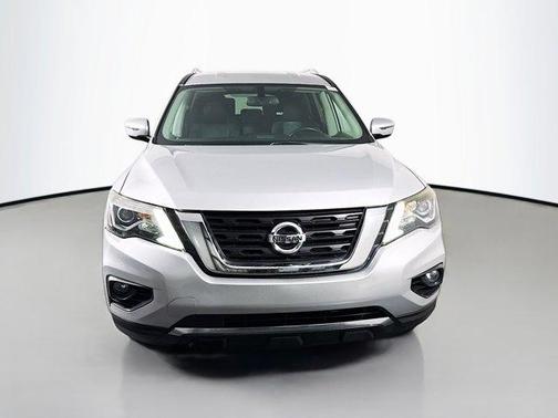 2019 Nissan Pathfinder SV