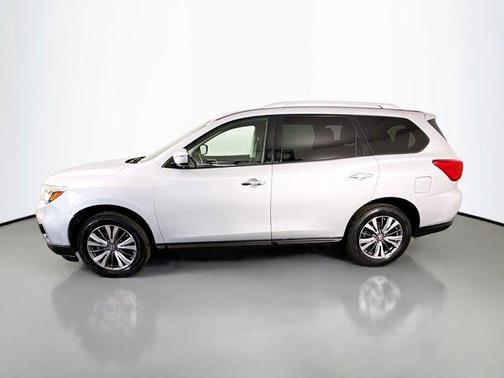 2019 Nissan Pathfinder SV