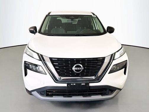 Glacier White 2022 Nissan Rogue S