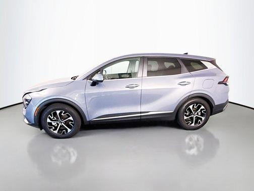 Everlasting Silver 2023 Kia Sportage EX