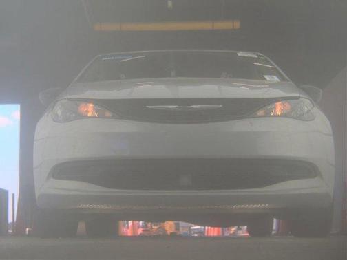 2024 Chrysler Voyager LX