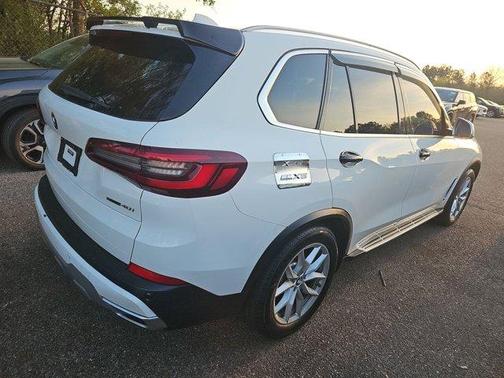 Alpine White 2020 BMW X5 sDrive40i