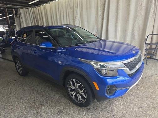 Neptune Blue 2021 Kia Seltos EX
