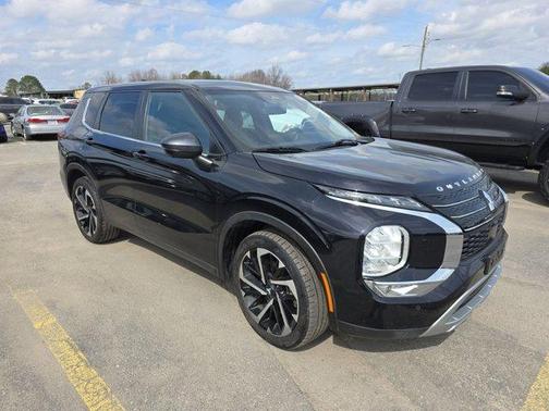 2022 Mitsubishi Outlander Black Edition