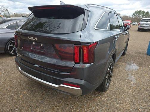 2024 Kia Sorento S