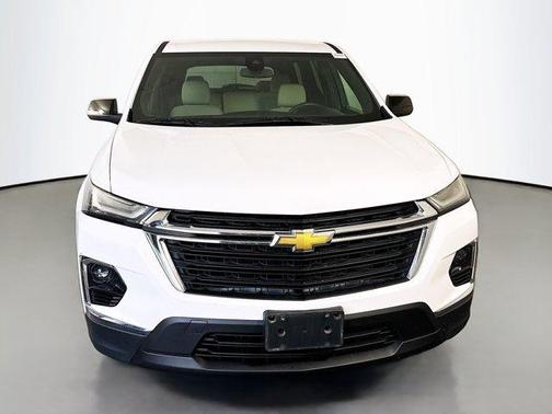 Summit White 2022 Chevrolet Traverse LS