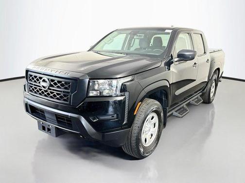 Black 2022 Nissan Frontier S