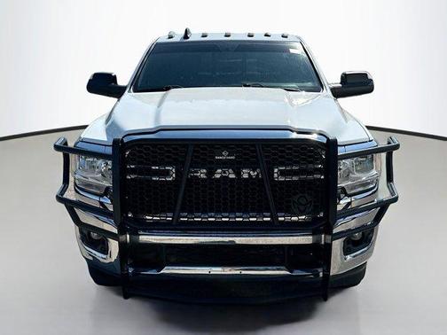 Bright White Clearcoat 2022 RAM 2500 Tradesman