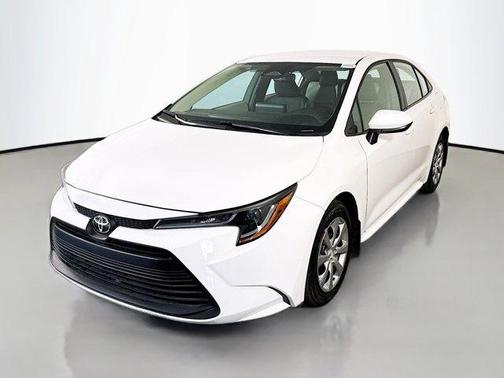 Ice 2025 Toyota Corolla LE