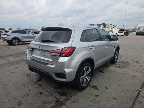 2022 Mitsubishi Outlander Sport SE