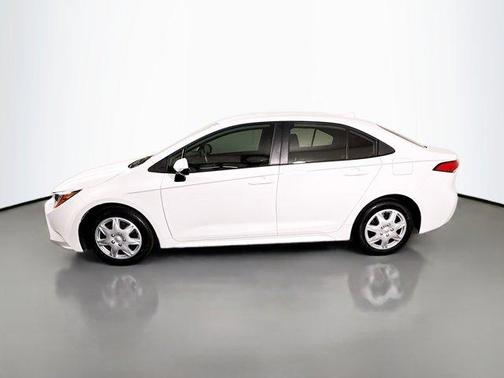 Ice 2025 Toyota Corolla LE