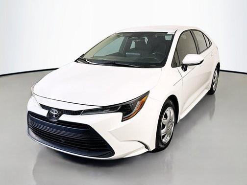 Ice 2025 Toyota Corolla LE