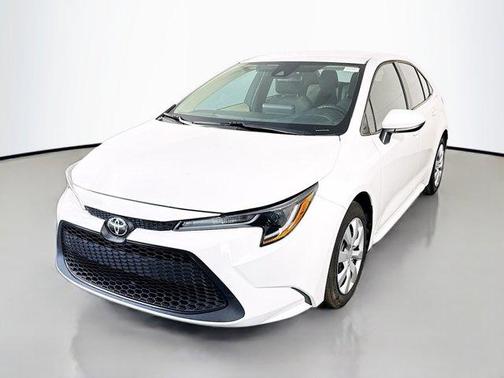White 2022 Toyota Corolla LE