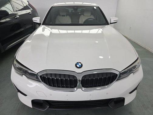 2020 BMW 330 i