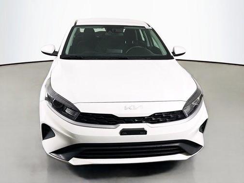 Clear White 2023 Kia Forte LX