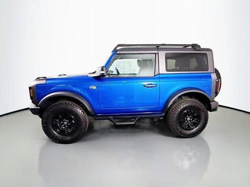 Velocity Blue Metallic 2022 Ford Bronco Wildtrak