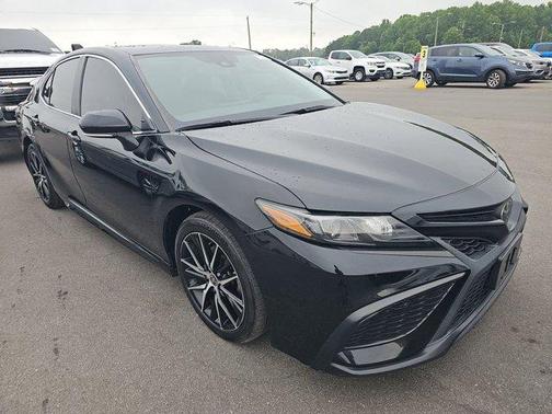 Midnight Black Metallic 2023 Toyota Camry SE