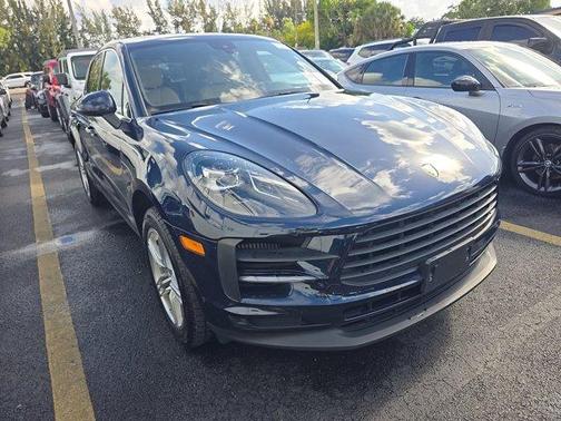 Sapphire Blue Metallic 2020 Porsche Macan S