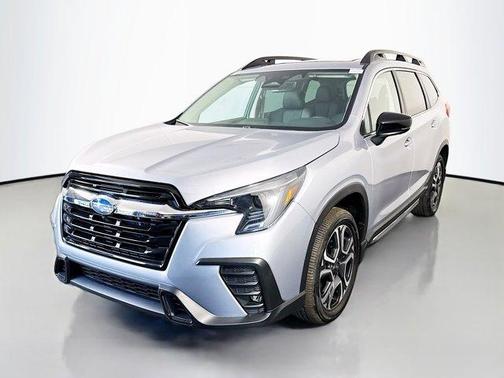 Ice Silver Metallic 2025 Subaru Ascent Limited