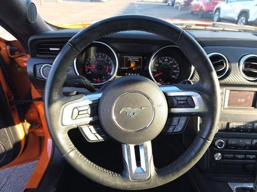 2020 Ford Mustang EcoBoost