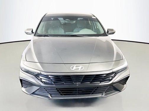 Amazon Gray 2025 Hyundai ELANTRA SE
