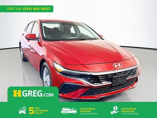 2025 Hyundai ELANTRA SE