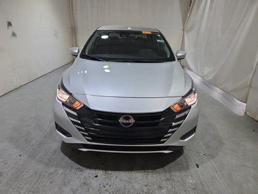 2024 Nissan Versa 1.6 SV