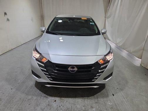 2024 Nissan Versa 1.6 SV