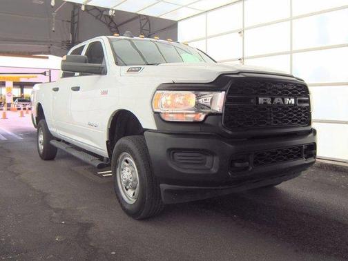 Bright White Clearcoat 2022 RAM 2500 Tradesman