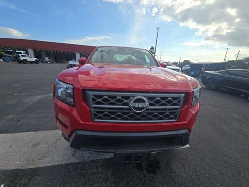 2022 Nissan Frontier SV