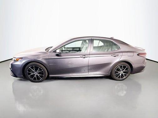 Predawn Gray Mica 2023 Toyota Camry SE