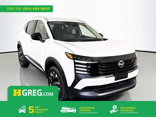 Aspen White Tricoat 2026 Nissan Kicks SR