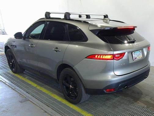 Silicon Silver 2018 Jaguar F-PACE 25t Premium
