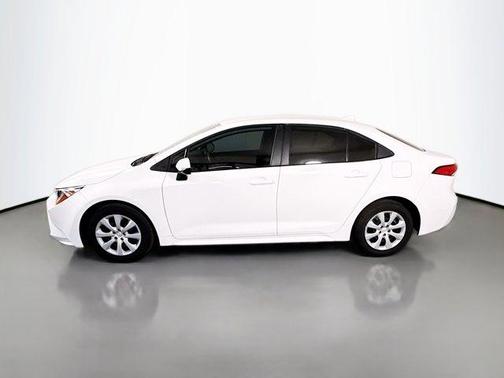 Ice 2025 Toyota Corolla LE