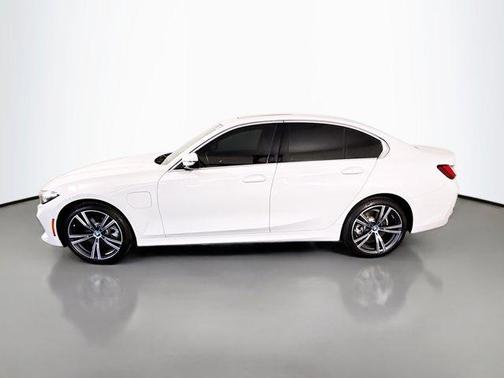 2024 BMW 330e 330e