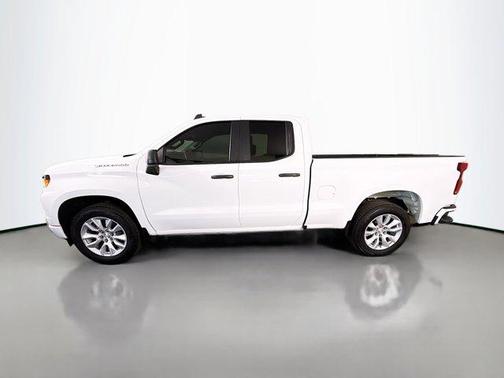 Summit White 2022 Chevrolet Silverado 1500 Custom