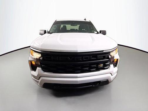 Summit White 2022 Chevrolet Silverado 1500 Custom