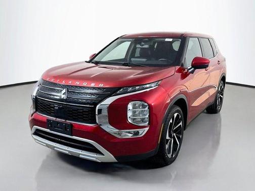 Diamond Red 2022 Mitsubishi Outlander Black Edition