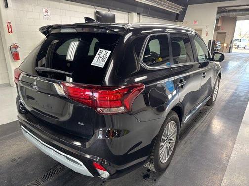 2022 Mitsubishi Outlander PHEV GT