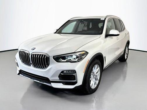 Mineral White Metallic 2020 BMW X5 sDrive40i