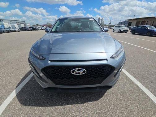 Sonic Silver 2021 Hyundai KONA SE