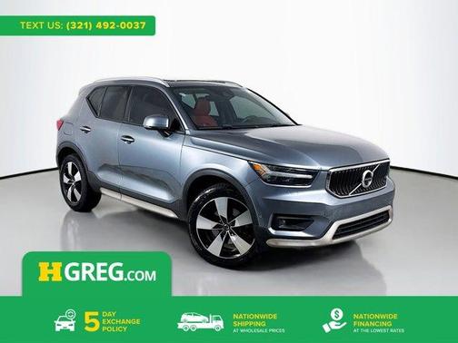 Pine Gray Metallic 2019 Volvo XC40 T4 Momentum