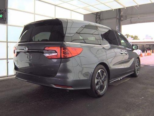 Pacific Pewter Metallic 2023 Honda Odyssey Elite