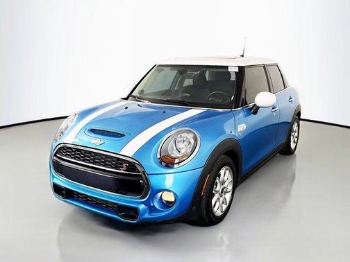 Electric Blue Metallic 2018 MINI Hardtop Cooper S