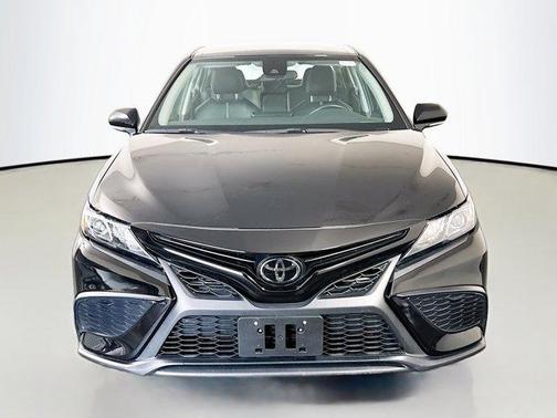 Midnight Black Metallic 2024 Toyota Camry SE