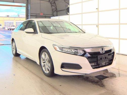 Platinum White Pearl 2019 Honda Accord LX