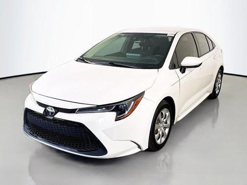 Blizzard Pearl 2021 Toyota Corolla LE
