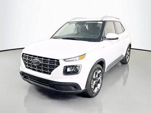 2023 Hyundai VENUE SEL