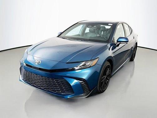 Ocean 2025 Toyota Camry SE