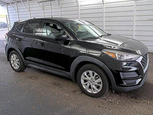 Black Noir Pearl 2020 Hyundai TUCSON SE